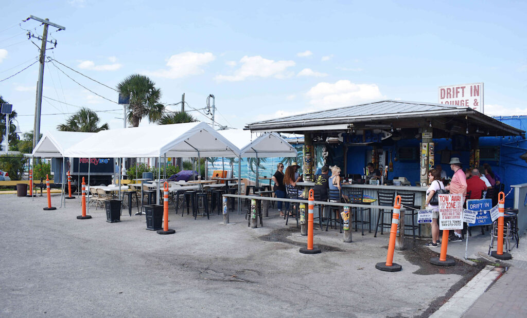 Bradenton Beach to enforce live music ban in expanded outdoor dining areas